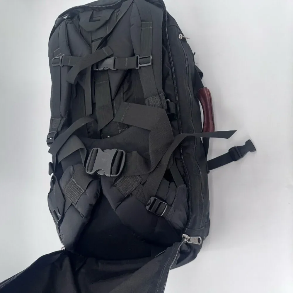 Vintage Mountain Equipment Inc. Convertible Travel Duffle Bag / Backpack USA MEI